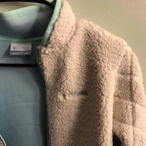 Fuzzy Columbia jacket women’s Large